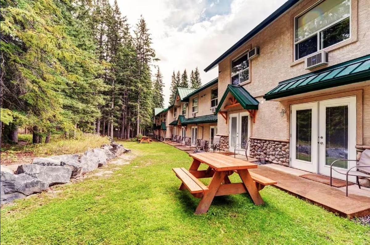 Banff Wood Lodge Canmore Dış mekan fotoğraf